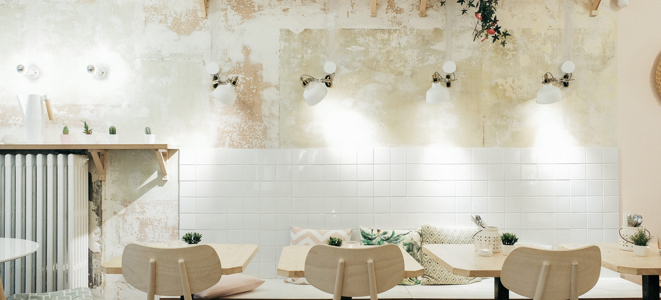 Kinlake-Flowers-Kitchen-Interior-4101-2